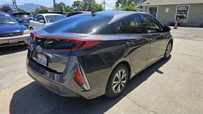 2017 Toyota Prius Prime Premium - Photo 10 - Lakeport, CA 95453-5619