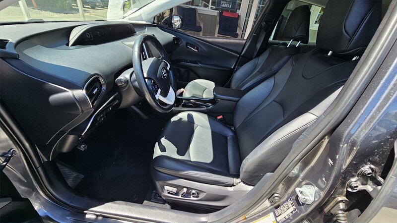 2017 Toyota Prius Prime Premium - Photo 17 - Lakeport, CA 95453-5619