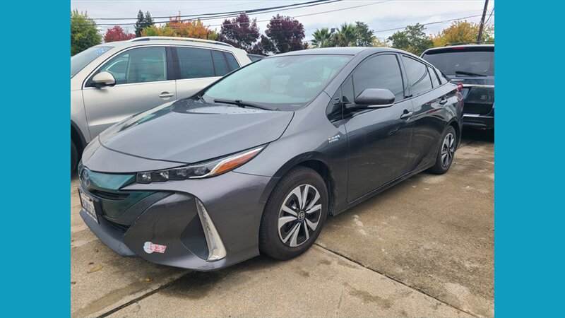 2017 Toyota Prius Prime Plus - Photo 1 - Lakeport, CA 95453-5619