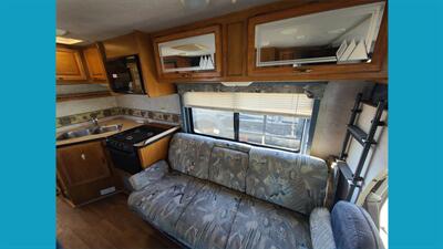 2005 FORD E-450 FLEETWOOD - Photo 11 - Lakeport, CA 95453-5619