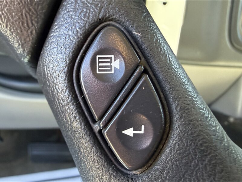 2004 Chevrolet Suburban 1500 LS - Photo 15 - Lakeport, CA 95453-5619