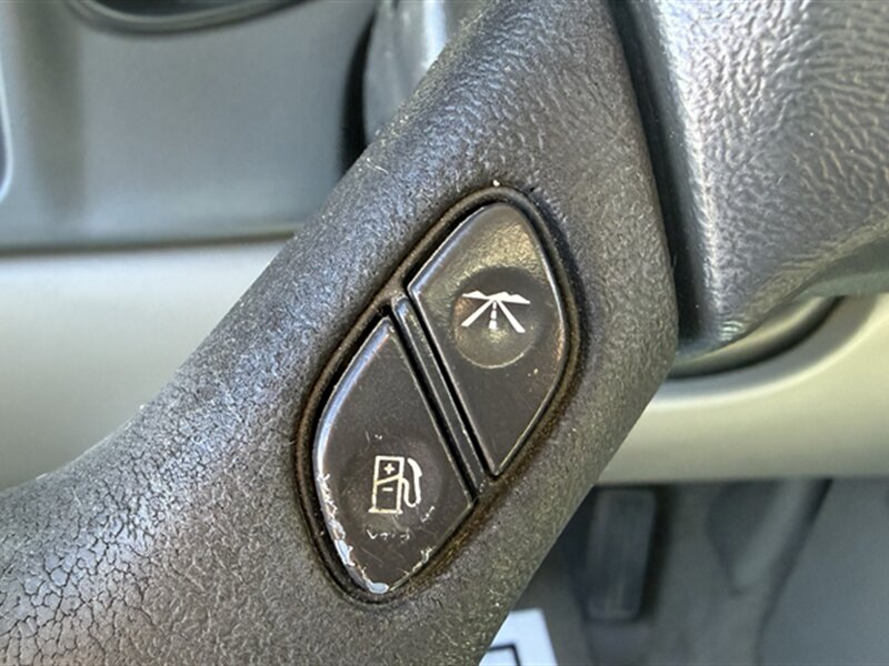 2004 Chevrolet Suburban 1500 LS - Photo 14 - Lakeport, CA 95453-5619