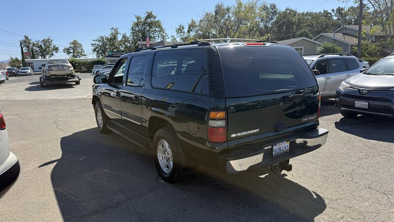 2004 Chevrolet Suburban 1500 LS - Photo 4 - Lakeport, CA 95453-5619