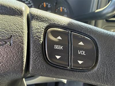 2004 Chevrolet Suburban 1500 LS - Photo 12 - Lakeport, CA 95453-5619