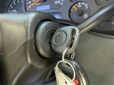 2004 Chevrolet Suburban 1500 LS - Photo 11 - Lakeport, CA 95453-5619