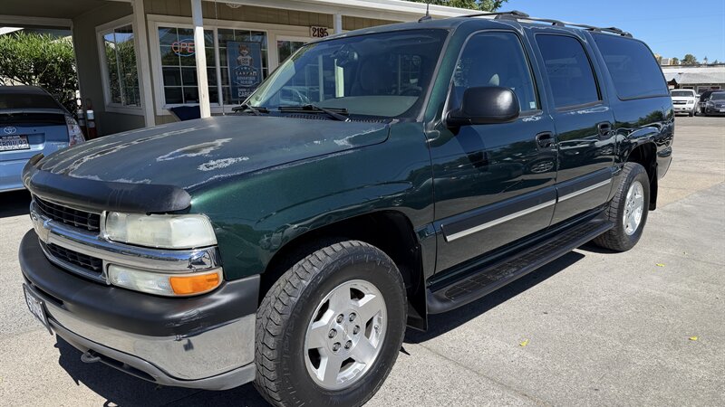 2004 Chevrolet Suburban 1500 LS   - Photo 1 - Lakeport, CA 95453-5619