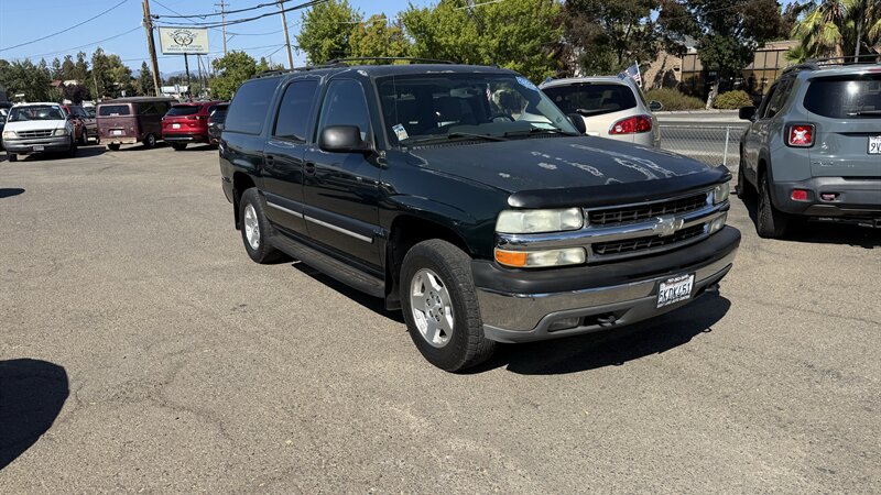 2004 Chevrolet Suburban 1500 LS  