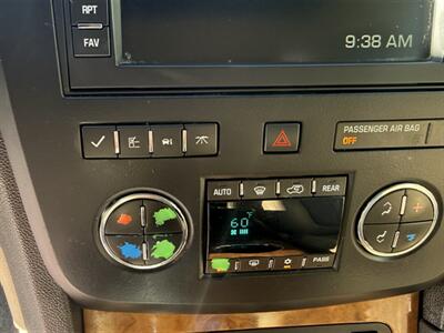 2010 Buick Enclave CXL - Photo 11 - Lakeport, CA 95453-5619