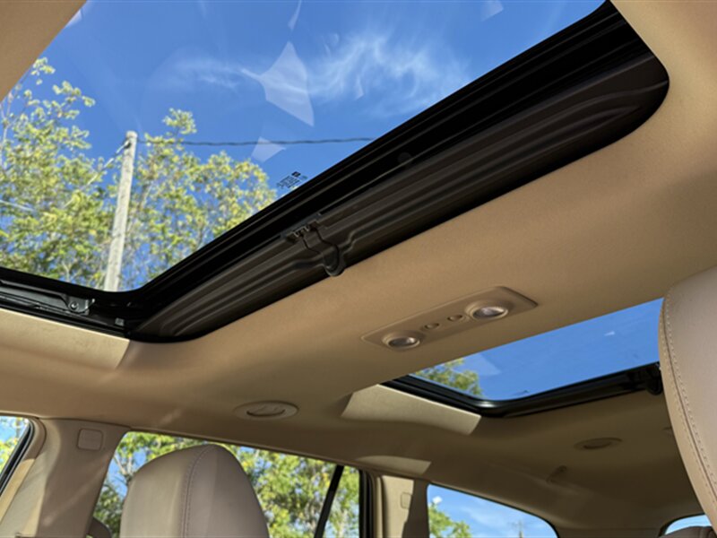 2010 Buick Enclave CXL - Photo 15 - Lakeport, CA 95453-5619