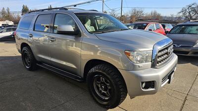 2016 Toyota Sequoia SR5   - Photo 2 - Lakeport, CA 95453-5619