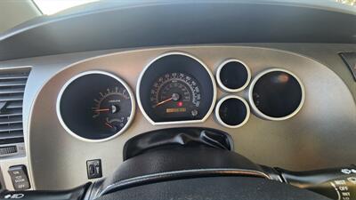 2016 Toyota Sequoia SR5   - Photo 13 - Lakeport, CA 95453-5619