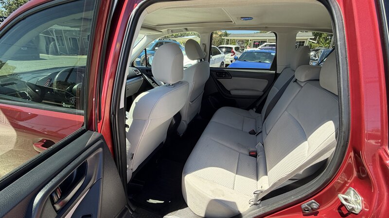 2016 Subaru Forester 2.5i Premium - Photo 9 - Lakeport, CA 95453-5619