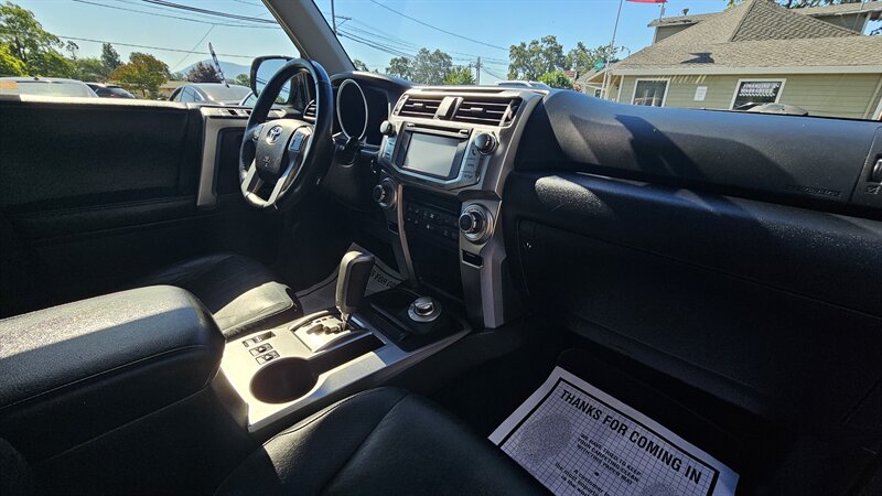 2012 Toyota 4Runner Limited - Photo 9 - Lakeport, CA 95453-5619