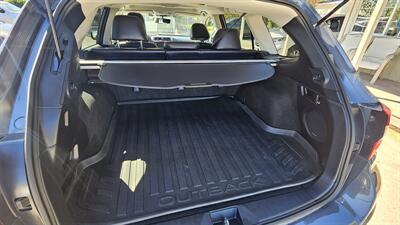 2018 Subaru Outback 2.5i Limited   - Photo 7 - Lakeport, CA 95453-5619