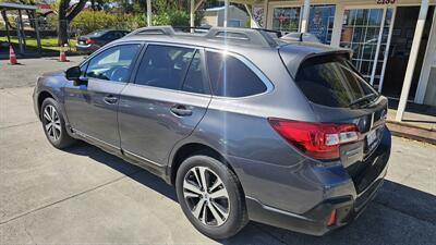 2018 Subaru Outback 2.5i Limited   - Photo 4 - Lakeport, CA 95453-5619