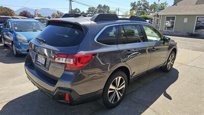 2018 Subaru Outback 2.5i Limited   - Photo 3 - Lakeport, CA 95453-5619