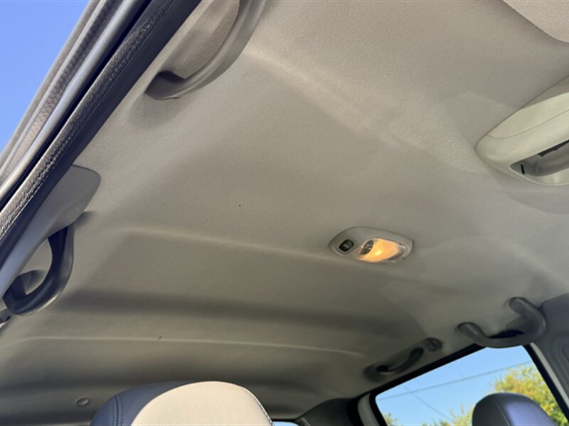 2004 Ford F-250 Super Duty Lariat - Photo 33 - Lakeport, CA 95453-5619