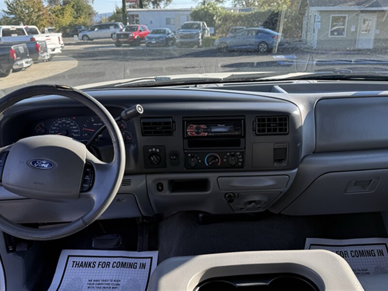 2004 Ford F-250 Super Duty Lariat - Photo 9 - Lakeport, CA 95453-5619