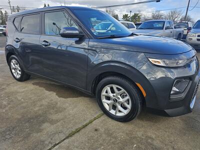 2021 Kia Soul S   - Photo 2 - Lakeport, CA 95453-5619