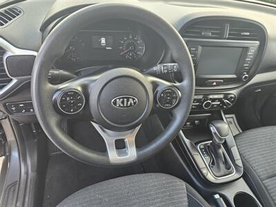 2021 Kia Soul S   - Photo 8 - Lakeport, CA 95453-5619