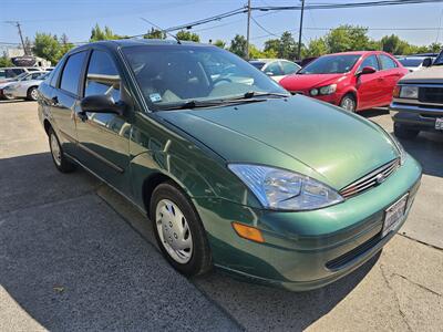 2000 Ford Focus LX   - Photo 2 - Lakeport, CA 95453-5619