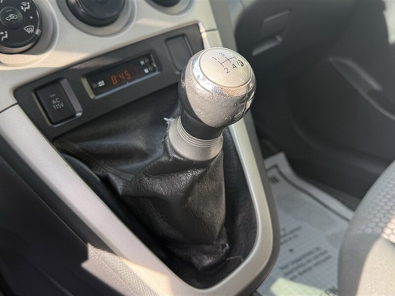 2009 Toyota Matrix XRS - Photo 13 - Lakeport, CA 95453-5619