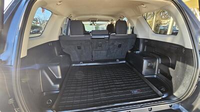 2018 Toyota 4Runner SR5   - Photo 7 - Lakeport, CA 95453-5619