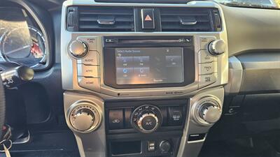 2018 Toyota 4Runner SR5   - Photo 12 - Lakeport, CA 95453-5619