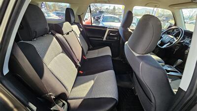 2018 Toyota 4Runner SR5   - Photo 6 - Lakeport, CA 95453-5619