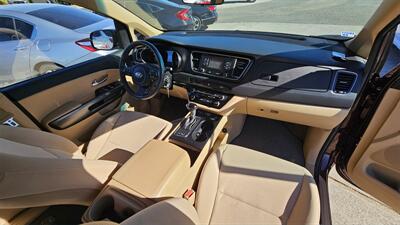 2015 Kia Sedona LX   - Photo 7 - Lakeport, CA 95453-5619