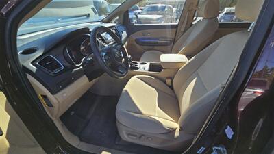 2015 Kia Sedona LX   - Photo 9 - Lakeport, CA 95453-5619