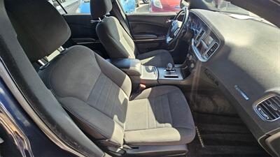 2012 Dodge Charger SE   - Photo 5 - Lakeport, CA 95453-5619