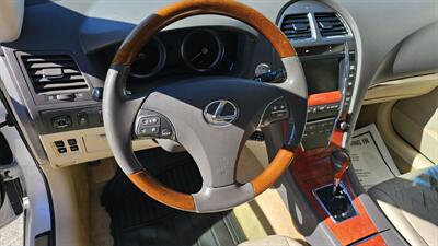 2011 Lexus ES   - Photo 7 - Lakeport, CA 95453-5619