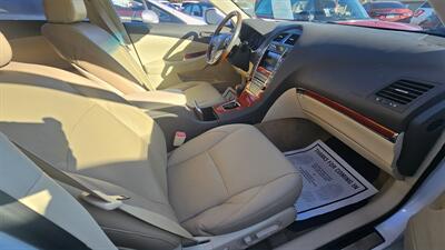 2011 Lexus ES 350   - Photo 8 - Lakeport, CA 95453-5619