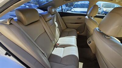 2011 Lexus ES   - Photo 6 - Lakeport, CA 95453-5619