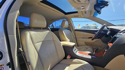 2011 Lexus ES   - Photo 5 - Lakeport, CA 95453-5619