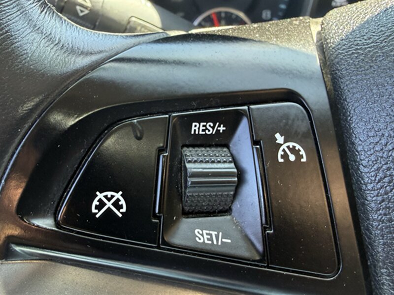 2015 Chevrolet Malibu LT - Photo 13 - Lakeport, CA 95453-5619