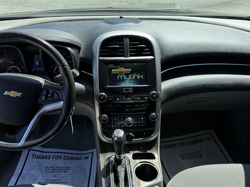 2015 Chevrolet Malibu LT - Photo 5 - Lakeport, CA 95453-5619