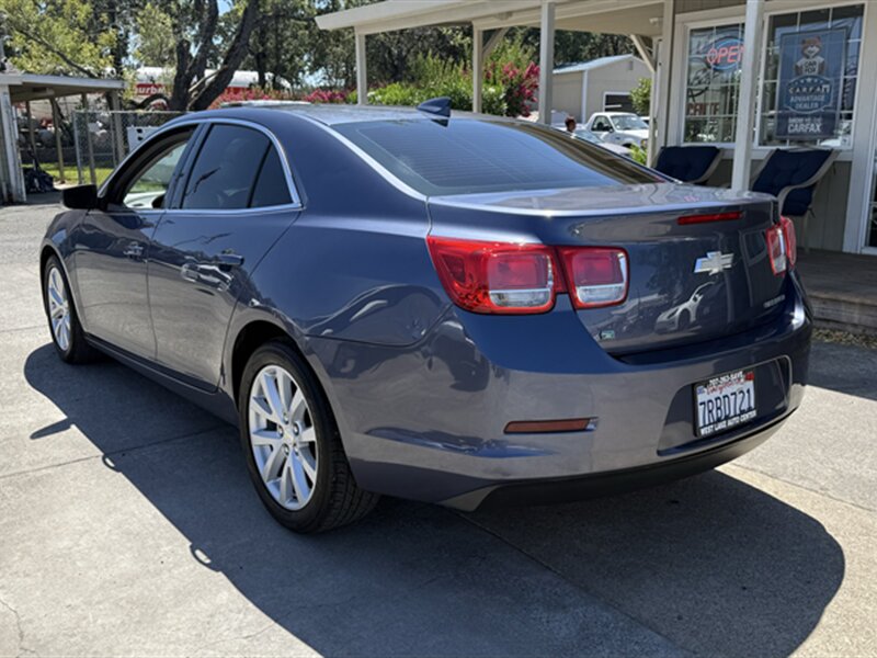 2015 Chevrolet Malibu LT - Photo 4 - Lakeport, CA 95453-5619