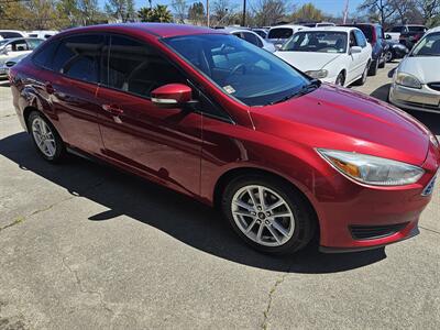 2015 Ford Focus SE   - Photo 2 - Lakeport, CA 95453-5619