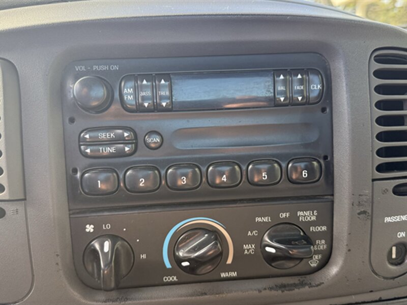 1998 Ford F-150 - Photo 9 - Lakeport, CA 95453-5619