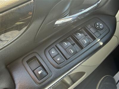 2012 Dodge Grand Caravan SXT   - Photo 19 - Lakeport, CA 95453-5619