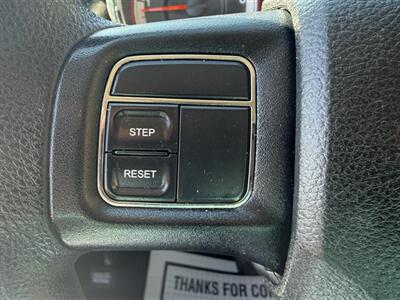 2012 Dodge Grand Caravan SXT   - Photo 17 - Lakeport, CA 95453-5619