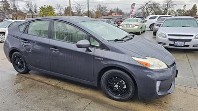 2013 Toyota Prius Two   - Photo 2 - Lakeport, CA 95453-5619