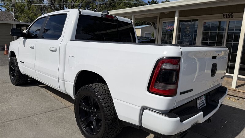 2021 RAM 1500 Big Horn HEMI - Photo 2 - Lakeport, CA 95453-5619