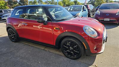 2015 MINI Hardtop 2 Door Cooper  Hard Top - Photo 2 - Lakeport, CA 95453-5619