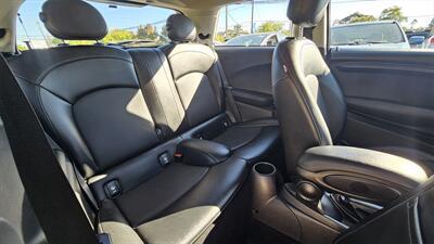 2015 MINI Hardtop 2 Door Cooper  Hard Top - Photo 6 - Lakeport, CA 95453-5619