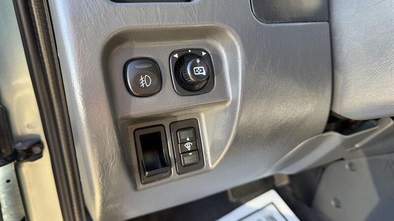 2005 Ford Escape XLT - Photo 15 - Lakeport, CA 95453-5619