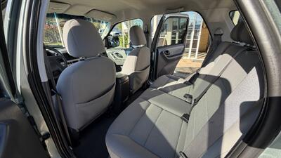 2005 Ford Escape XLT - Photo 11 - Lakeport, CA 95453-5619