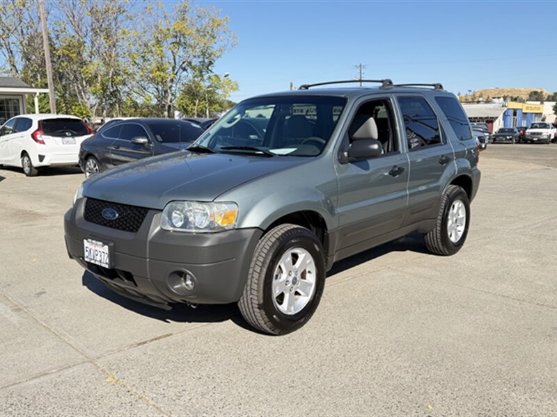 2005 Ford Escape XLT   - Photo 1 - Lakeport, CA 95453-5619